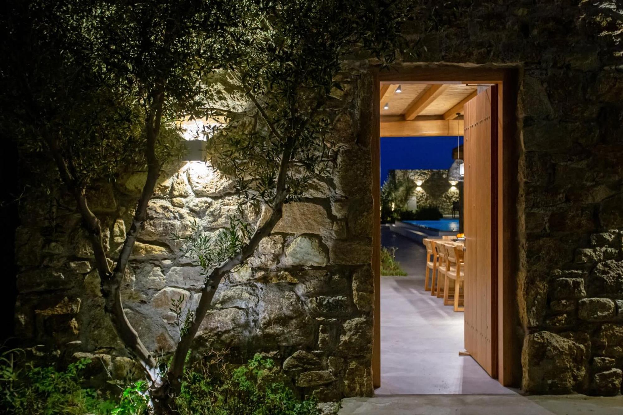 Mykonian Luxury Filyra - Private Pool Villa Plintri