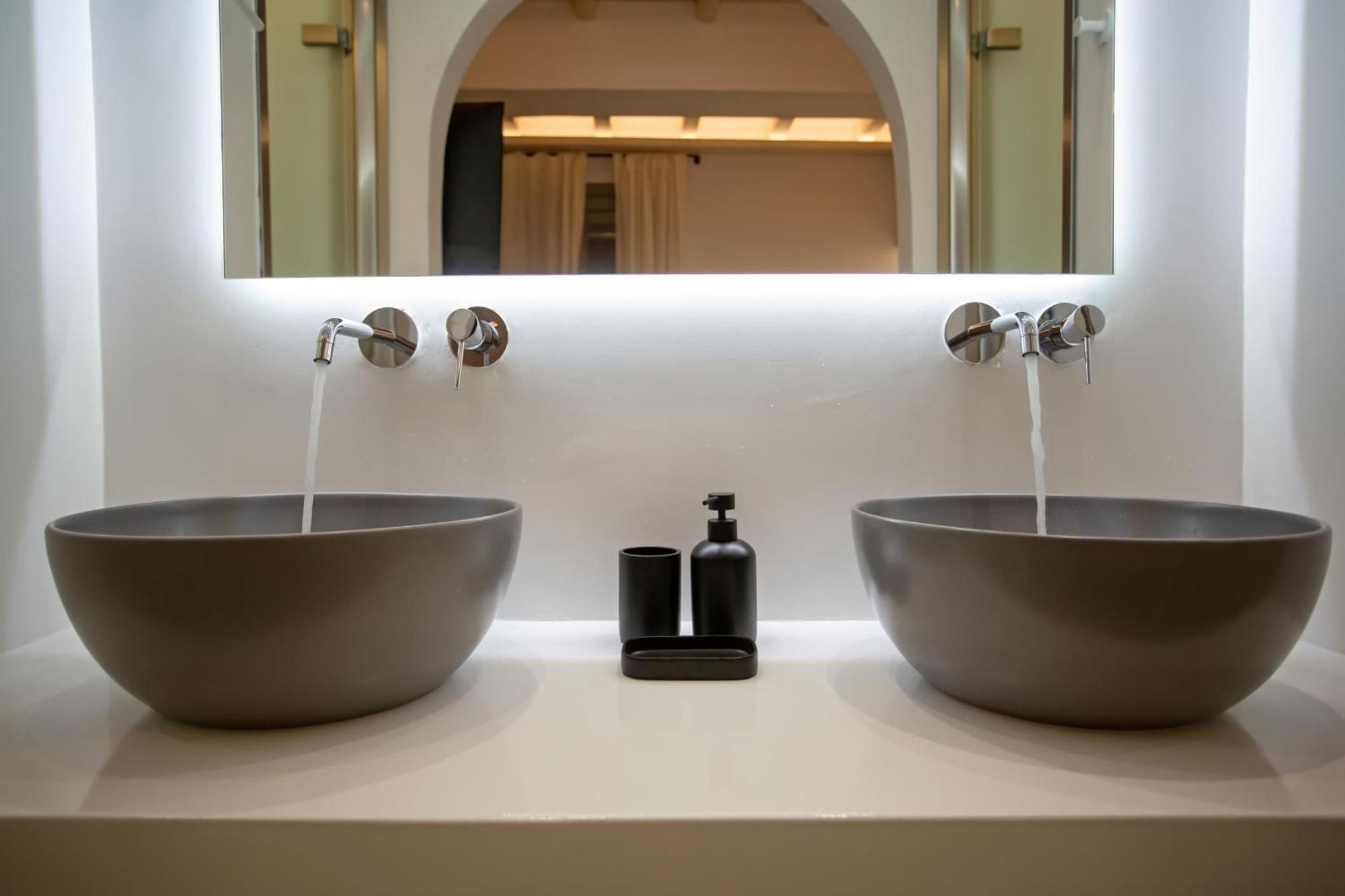Mykonian Luxury Filyra - Private Pool Villa Plintri