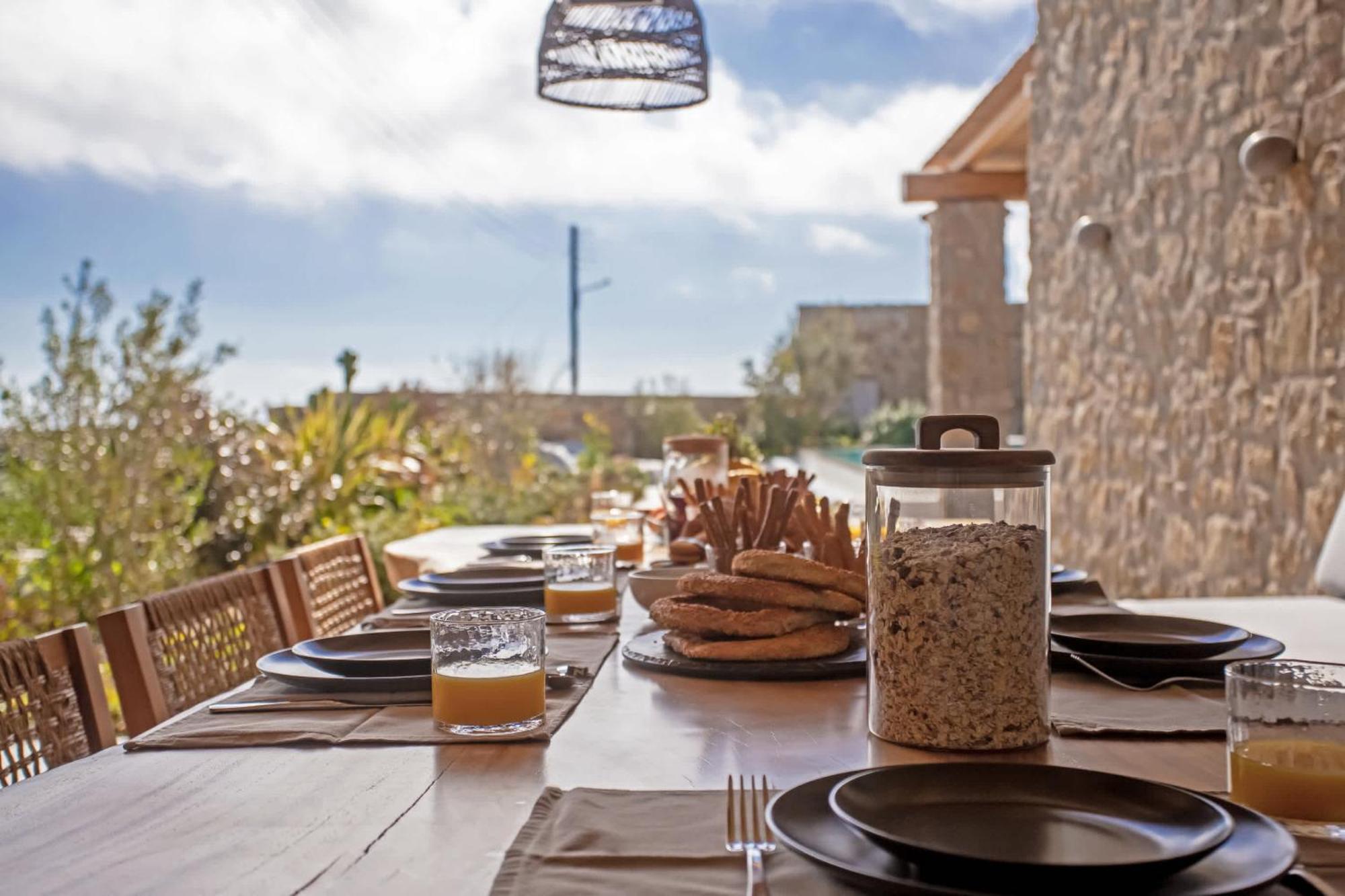 Mykonian Luxury Filyra - Private Pool Villa Plintri