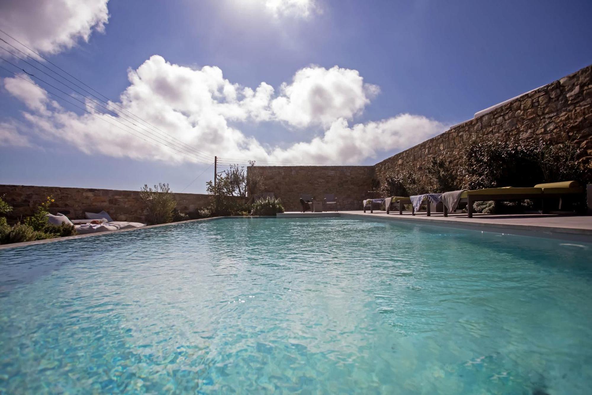 Villa Mykonian Luxury Filyra - Private Pool Plintri
